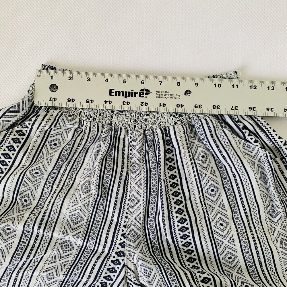 Sound Style Linen Shorts Women M Navy‎ Blue Stripe Southwestern Aztec Vacation - Picture 5 of 7